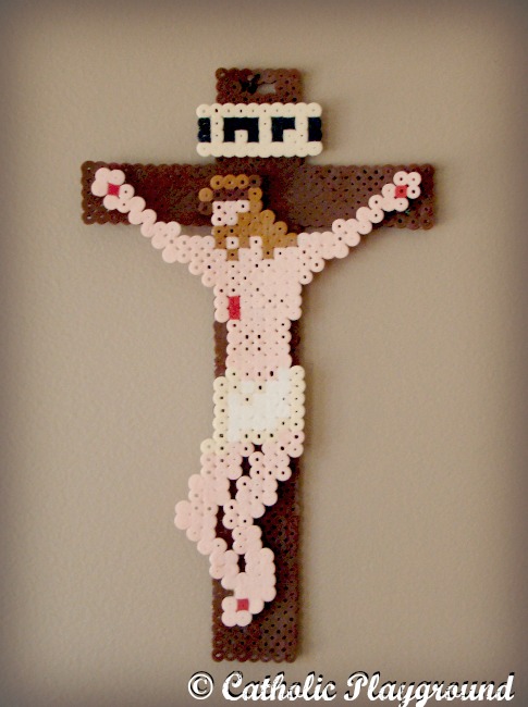 perler bead crucifix