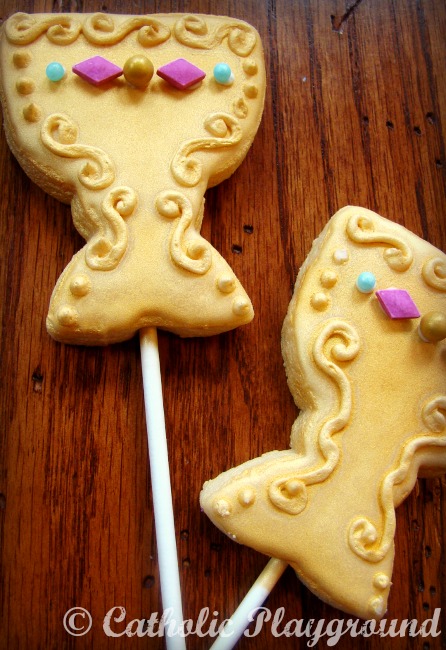 confirmation cookie basket