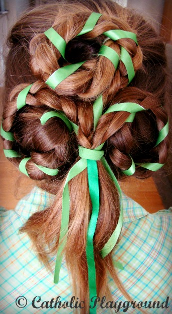 st patrick's day shamrock braid hairstyle