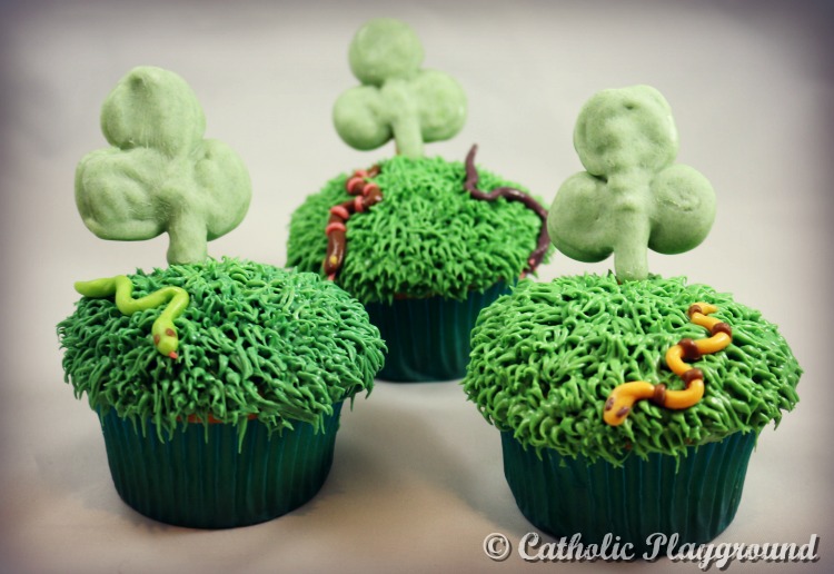 saint patrick's day cupcakes