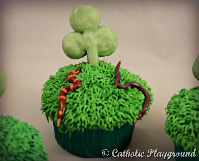 saint patrick's day cupcakes